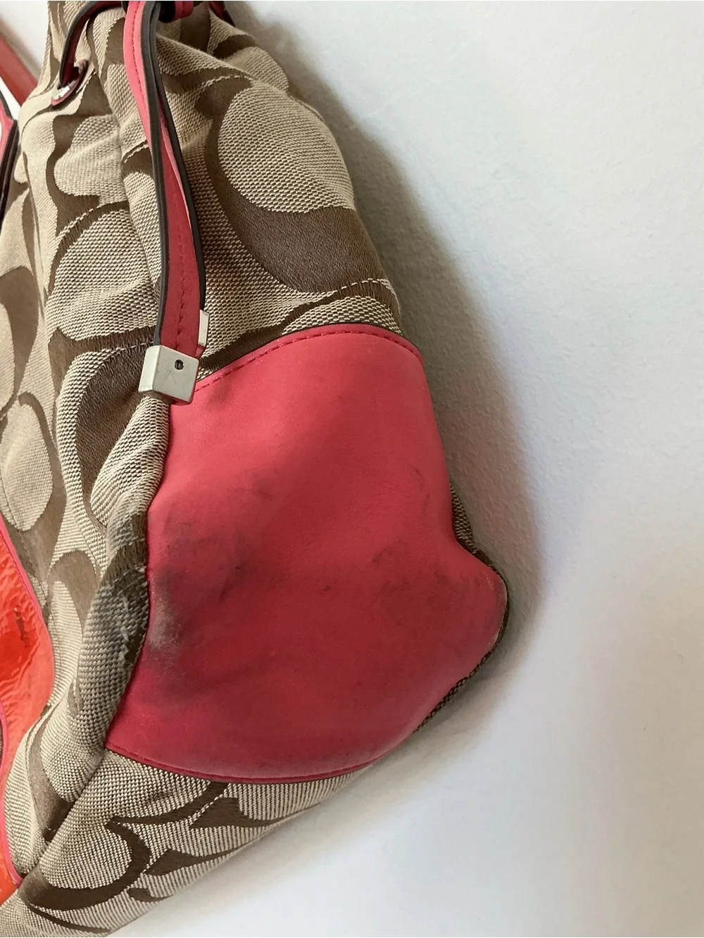 Coach Chelsea Signature Stripe Charlie Tote Khaki Coral‎ Patent Leather Bag